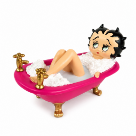 Statue Betty Boop en résine dans sa baignoire 15 cm