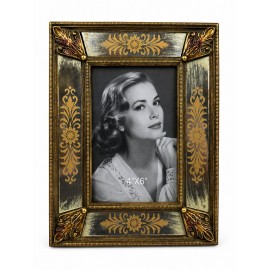 Cadre photo rectangulaire en résine dorée à motifs floraux – 23 cm