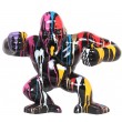 Statue gorille résine singe debout multicolore fond noir - 80 cm