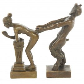 Statue érotique en bronze femme nue et faune - 10 cm