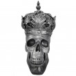Statue en résine tête de mort couleur acier avec couronne - 35 cm