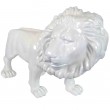 Statue en résine blanche lion debout tête tournée 90 cm