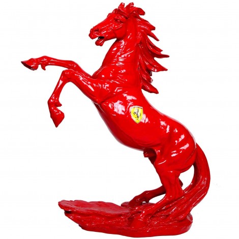 Statue en résine cheval cabré rouge personnalisé avec l’emblème Ferrari - 90 cm