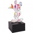 Statue en résine Mickey multicolore fond blanc 80 cm