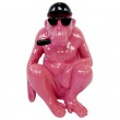 Statue en résine singe gorille fuchsia assis - 25 cm