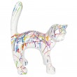 Statue chat en résine queue droite multicolore fond blanc 35 cm