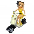 Statue en résine Betty boop en robe jaune sur sa vespa 60 cm