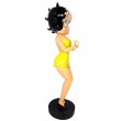 Statue en résine Betty Boop mains jointes robe jaune 86 cm