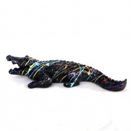 Statue en résine crocodile multicolore splash fond noir - 27 cm