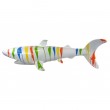 Statue en résine requin squale multicolore fond blanc 130 cm