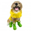 Statue chien labrador assis en habit de pluie et botte verte - 50 cm