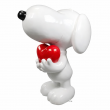 Statue chien blanc XXL avec c&oelig;ur rouge en r&eacute;sine 120 cm styles snoopy