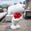 Statue chien blanc XXL avec cœur rouge en résine 120 cm styles snoopy - 8